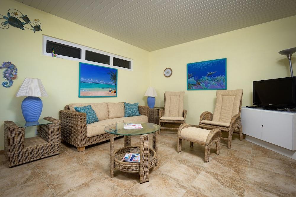 Belmar Oceanfront Apartments Bonaire Bagian luar foto