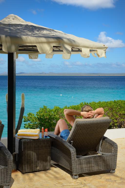 Belmar Oceanfront Apartments Bonaire Bagian luar foto