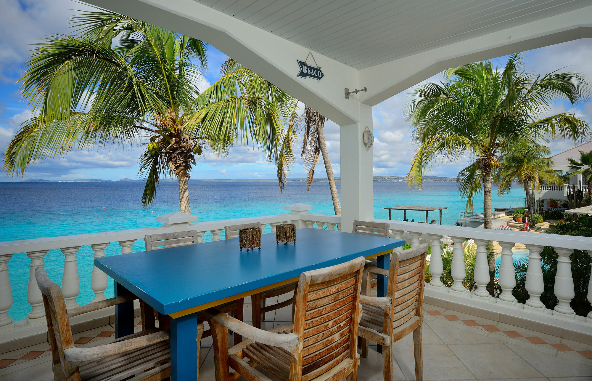 Belmar Oceanfront Apartments Bonaire Bagian luar foto
