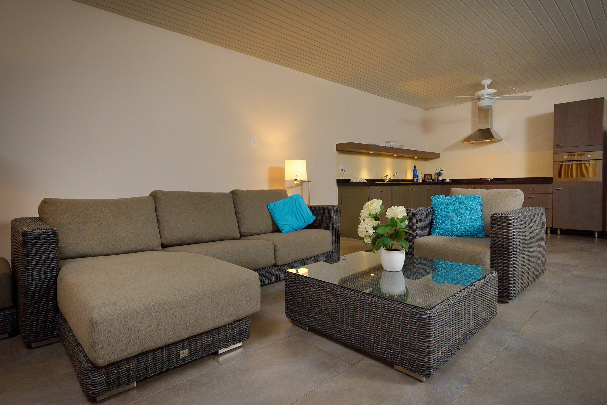 Belmar Oceanfront Apartments Bonaire Bagian luar foto